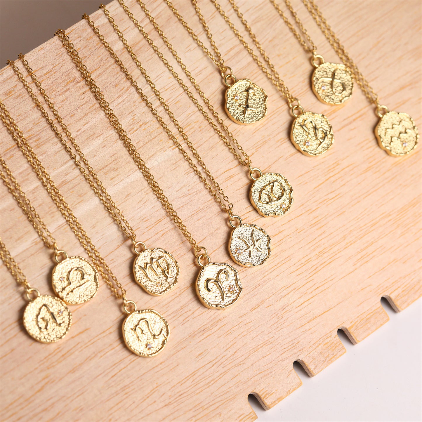 COLLAR ZODIAC