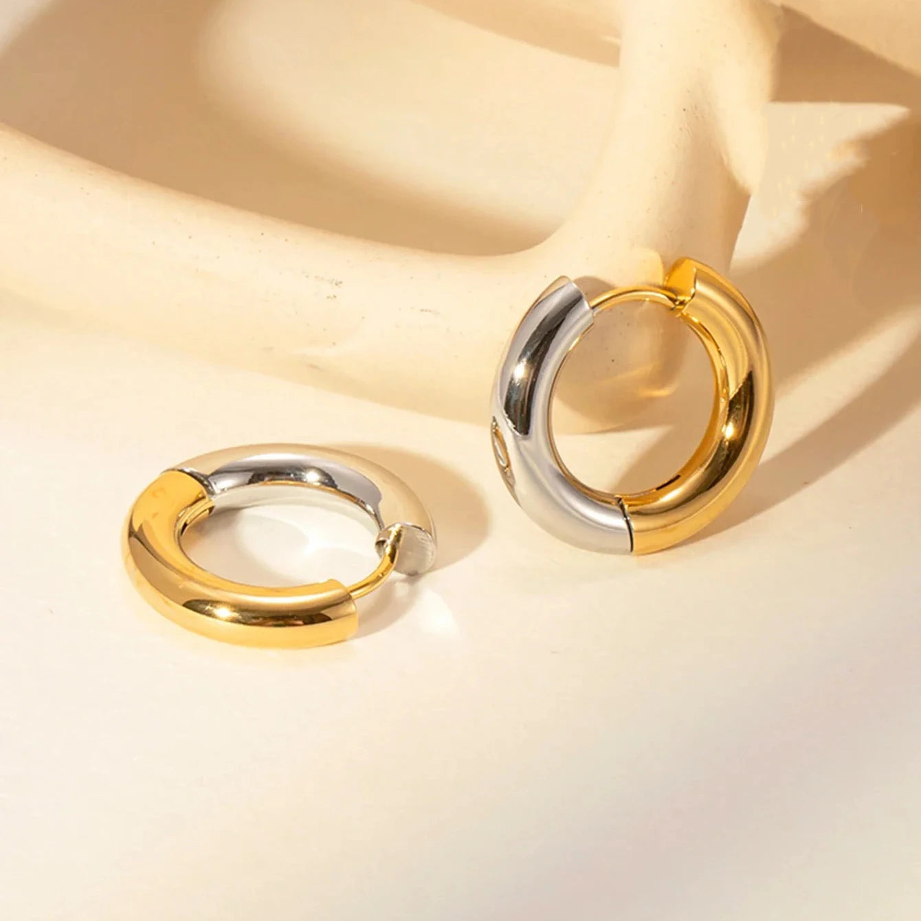 PENDIENTES LYRA